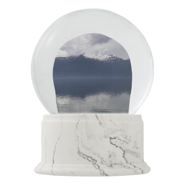 Boule À Neige Misty Alaskan Sea dans les tons bleu (Devant)