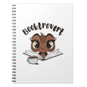 Boule de livres avec livre et café