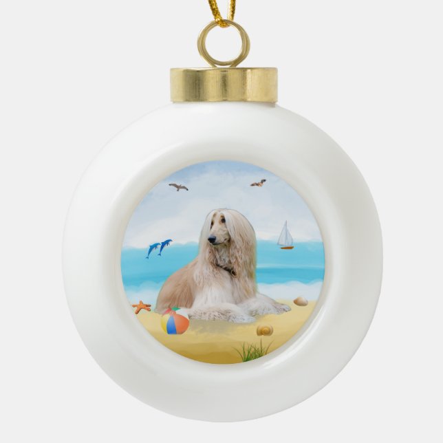 Boule En Céramique Chien de chien afghan sur la plage (Devant)