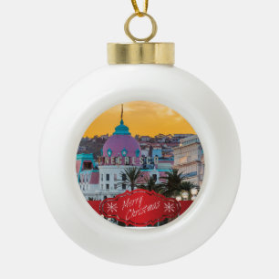 Boule En Céramique Le célèbre hôtel de luxe Negresco à Nice France