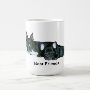 Bouledogue français et tasse des meilleurs amis de