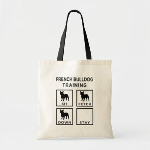 Bouledogue français formant le sac fourre-tout