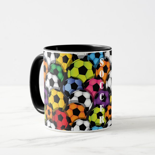Boules de soccer colorées Mug (Devant gauche)