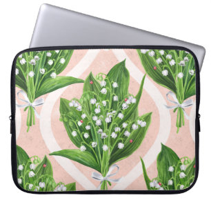 Bouquet der Lilie des Tals Blume auf rosa Laptopschutzhülle