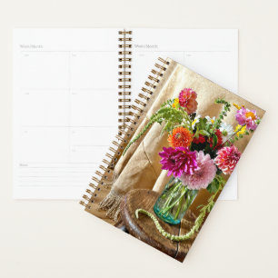 Bouquet floral avec fleurs de dahlia et de zinnia
