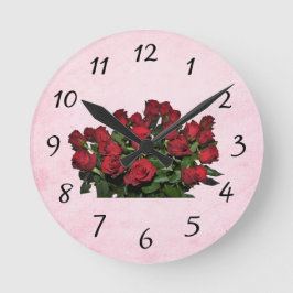 Bouquet of red roses runde wanduhr