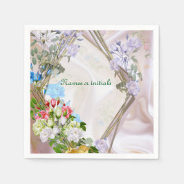 Bouquets von mehrfarbigen Rose auf Seidentexturen Serviette