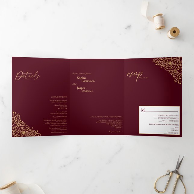 Bourgogne Gold Floral Tri-Fold Faire-part de maria (Intérieur)