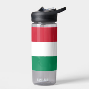 Bouteille d'eau avec drapeau de la Hongrie