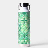 Carreaux décorés en vert et blanc