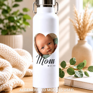 Bouteille D'eau Maman a établi un script cœur photo blanc isolé