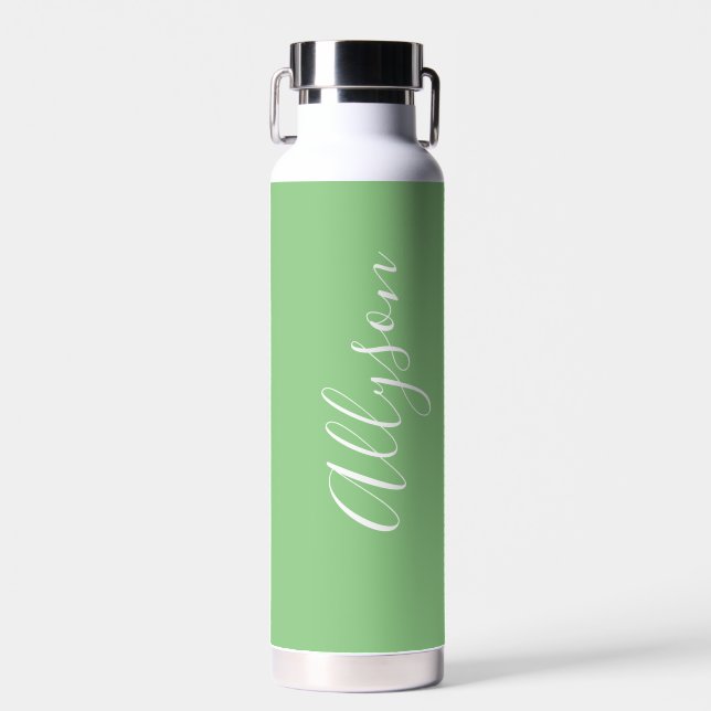 Bouteille D'eau Personnaliser le nom vertical blanc Script, Sage (Avant)