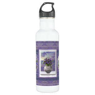 Bouteille D'eau violettes dans un bocal de lune