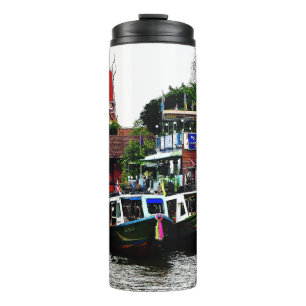 Bouteilles Isothermes Canal à Bangkok Thaïlande