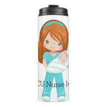 Infirmière NICU personnalisée tenant Noël bébé