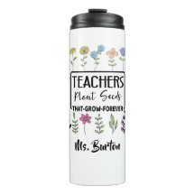 Les enseignants plantent des graines | Fleurs avec