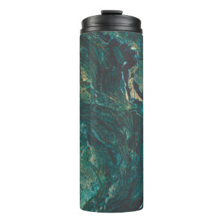 Bouteilles Isothermes Marbre vert foncé : texture luxueuse.