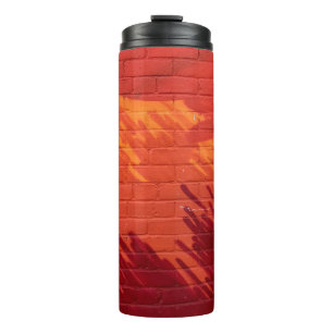 Bouteilles Isothermes Mur en brique rouge et orange