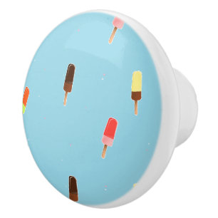Bouton De Porte En Céramique Crème glacée Popsicle sur bleu