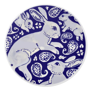 Bouton De Porte En Céramique Lapins de danse bleu foncé Whimsical Paisley Bunny