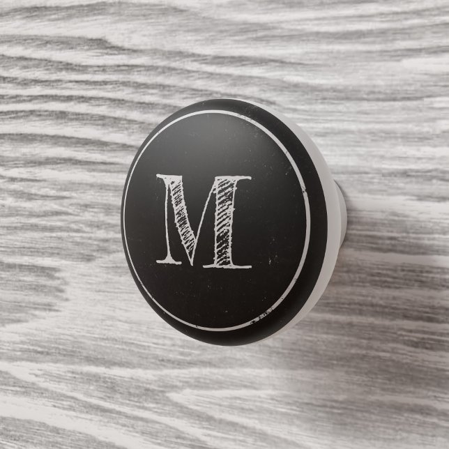 Bouton de tiroir monogramme noir et blanc rustique (A simple black and white rustic monogrammed ceramic knob for all your ceramic knob needs)