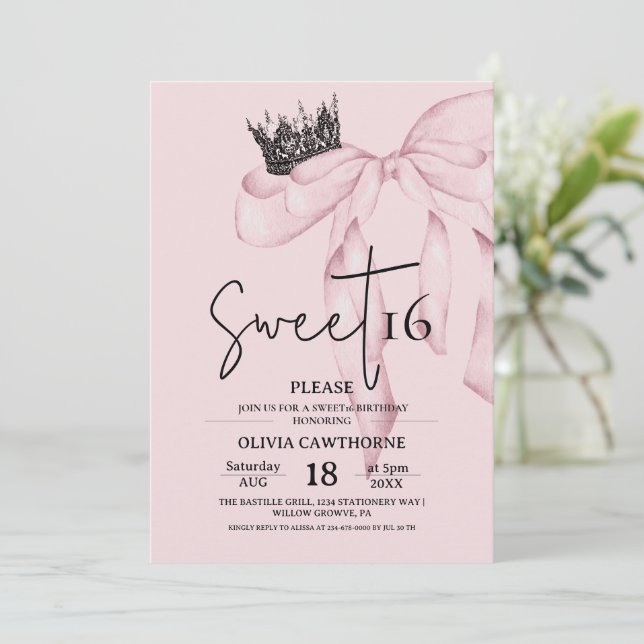Bow 16th Birthday ⎮Modern Pink Sweet 16 Einladung (Stehend Vorderseite)