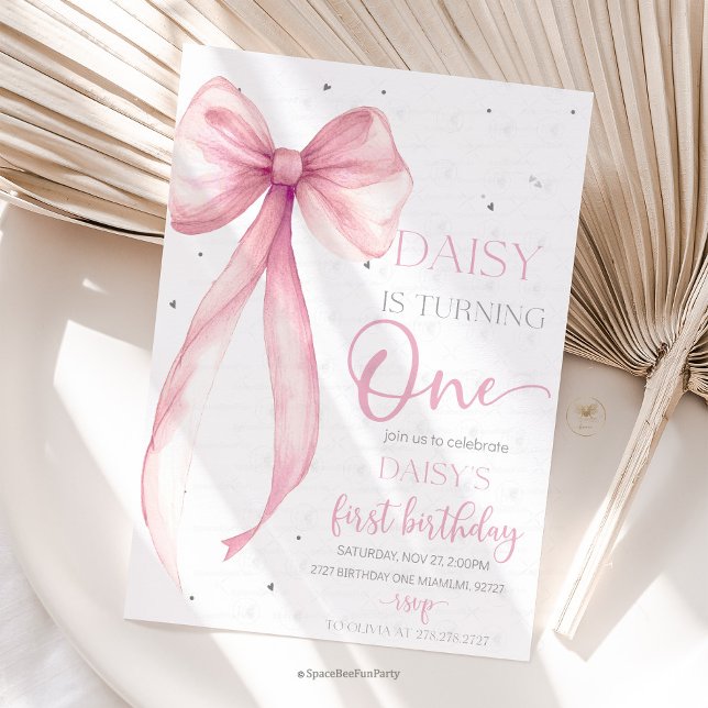 Bow Coquette Pink 1st Birthday  Einladung (Bow Coquette Birthday Invitation )