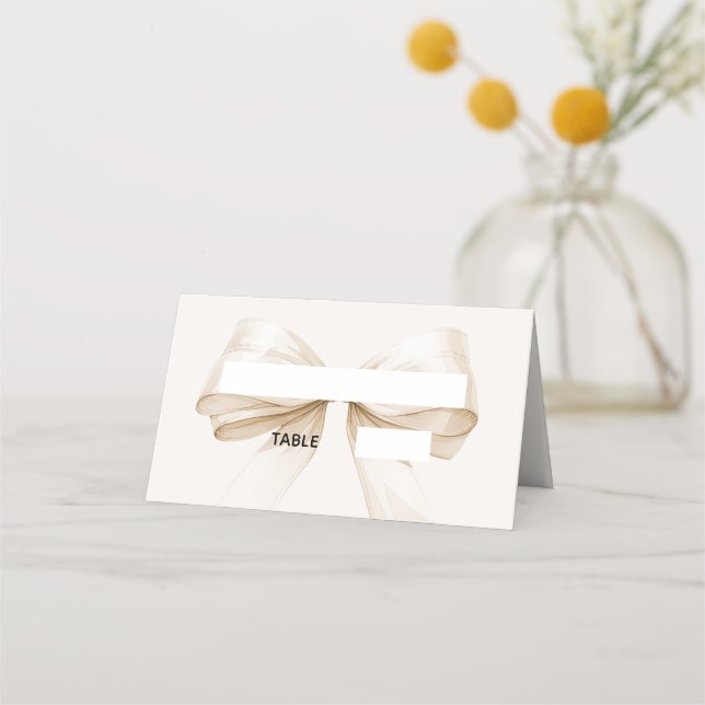 Bow Ivory Place Cards Elegant Folded Platzkarte (Vorderseite)