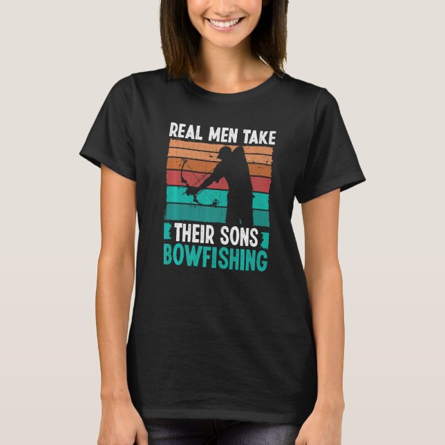 Bowfisher Airboat Real Men take their Sons Bowfish T-Shirt (Vorderseite)