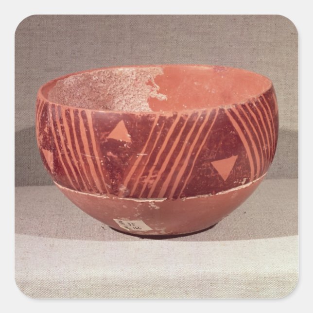 Bowl mit dreieckigen Mustern, aus Banpu, Quadratischer Aufkleber (Vorderseite)