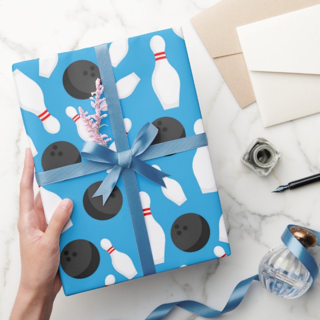 Bowling Birthday Party Blue Geschenkpapier (Schenken)