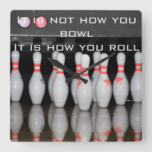 Bowling Clock Quadratische Wanduhr