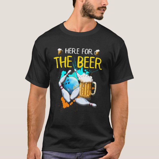 Bowling hier für Bier Bowling Ball Strike Beer T-Shirt (Vorderseite)