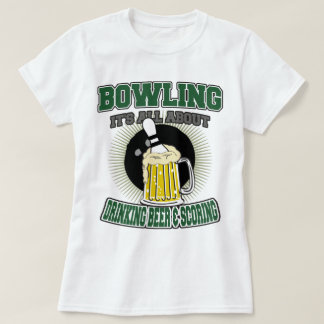 Bowling ist es ganz über trinkendes Bier u. das T-Shirt