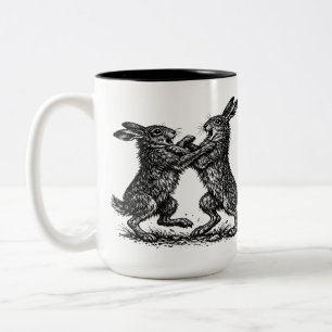 Boxende Hasen – Duell im von Tinte heimgesuchten W Zweifarbige Tasse