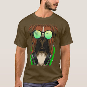 Boxer Hund mit Sonnenbrille und Kopfhörer T-Shirt