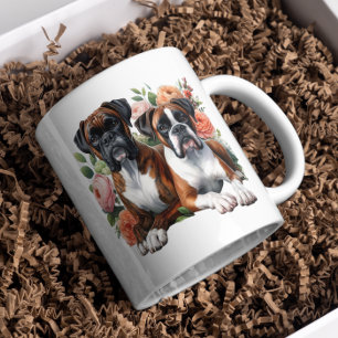 Boxer Hunde unter den Blume Kaffeetasse
