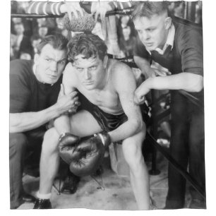 Boxer in der Ecke mit Trainerboxen, Vintag, Retter Duschvorhang
