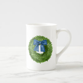Boxwood Wreath mit Blue Bow-Keramik Prozellantasse