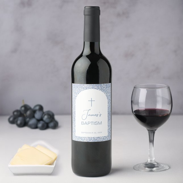 Boy Baptism Blue White Arch Floral Pattern Script  Weinetikett (Von Creator hochgeladen)
