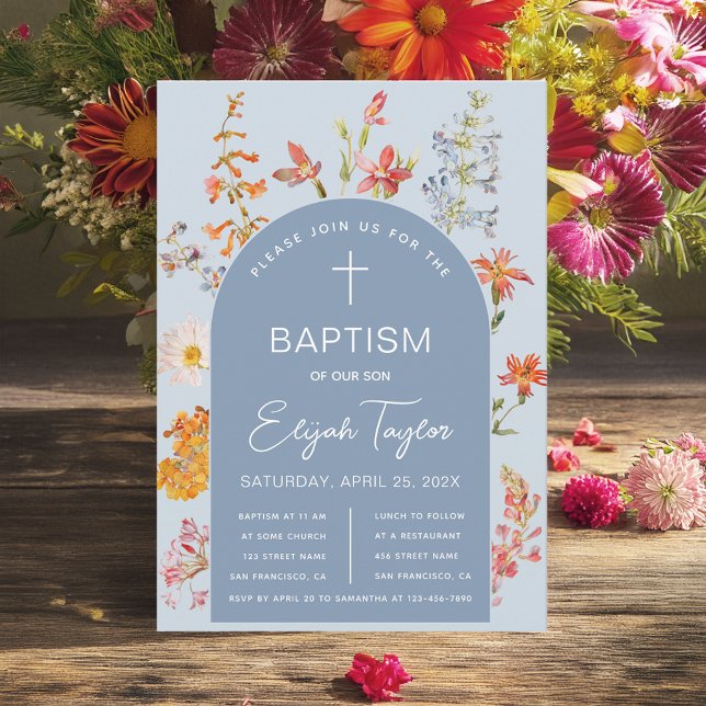 Boy Baptism Floral Blue Arch Wildblumen Religiöse Einladung (Von Creator hochgeladen)