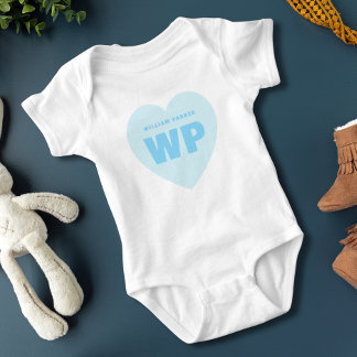 Boy Blue Heart Monogram Neugeborene Custom Baby Strampler