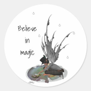 Boy Rain Fairy mit Froschklemmern Runder Aufkleber