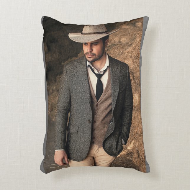 BOYFRIEND PILLOWS CUDDLE BIS ZU EINER HÄNDLOMEN CO DEKOKISSEN (Vorderseite(Vertikal))