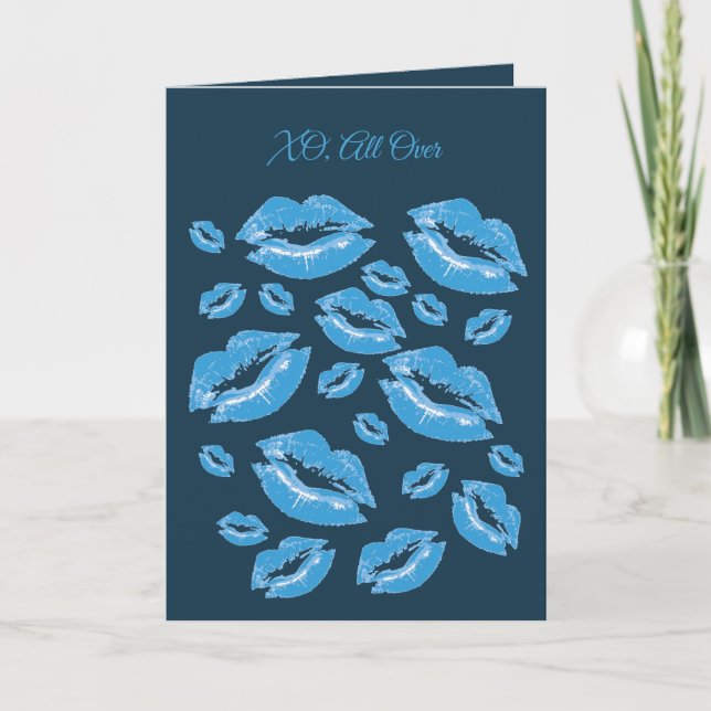 Boyish Blue Lip Print Flirtatious Fun Karte (Vorderseite)