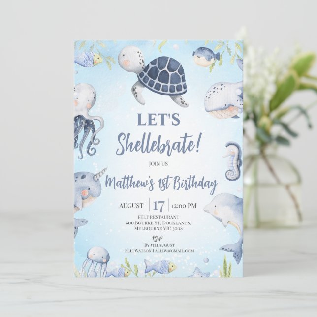 Boys Blue Sea Turtle Lasse Shellebrate 1. Geburtst Einladung (Stehend Vorderseite)
