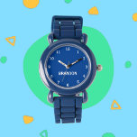 Boys Cool Modern Blue Stilvolle Individuelle Name  Armbanduhr<br><div class="desc">Machen Sie mit unserer Custom Kids Name Watch jeden Moment etwas ganz Besonderes! Dieses personalisierte Uhrwerk ist perfekt für Kinder jeden Alters geeignet, da der Name kühn auf dem Gesicht der Uhr gedruckt wird. Diese Uhr ist in lebhaften Farben und lustigen Designs erhältlich und macht das Erzählen von Zeit sowohl...</div>