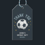 Boys Soccer Sports Danke Kindergeburtstag Gefallen Geschenkanhänger<br><div class="desc">Dieser niedliche und moderne Kindergeburtstag mit Sportmotiven zeichnet sich durch ein blauer Cartoon-Design mit Fußball und Stars aus. Die Tags können mit dem Namen Ihres Jungen und dem Datum Ihres Party personalisiert werden. Die perfekte Ergänzung zum Kinderfußball-Geburtstagsparty,  ideal für Gastgeschenke!</div>