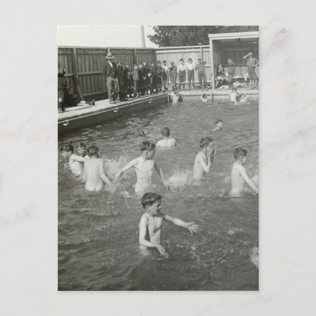 Boys Swimming, vers 1920 Carte postale (Devant)