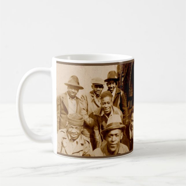 Boyz der 1930er Jahre von der Haube RPPC Kaffeetasse (Links)